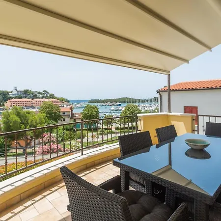 Villa Alba With Jacuzzi And Sea View Vrsar