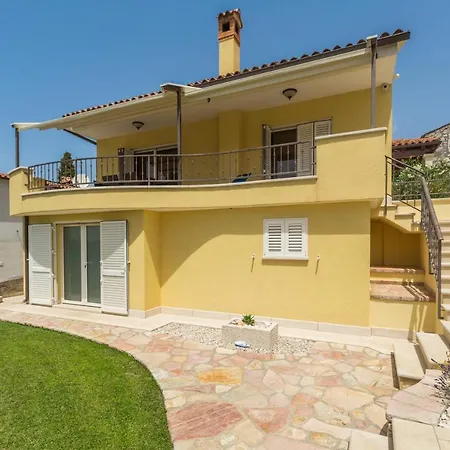 Alba With Jacuzzi And Sea View Villa