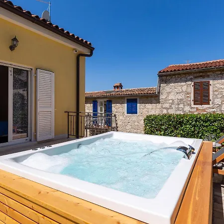 Alba With Jacuzzi And Sea View Villa